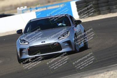 media/Oct-05-2025-Speed Ventures (Sun) [[aa9b841edf]]/Black/Session 3 (Turn 1)/